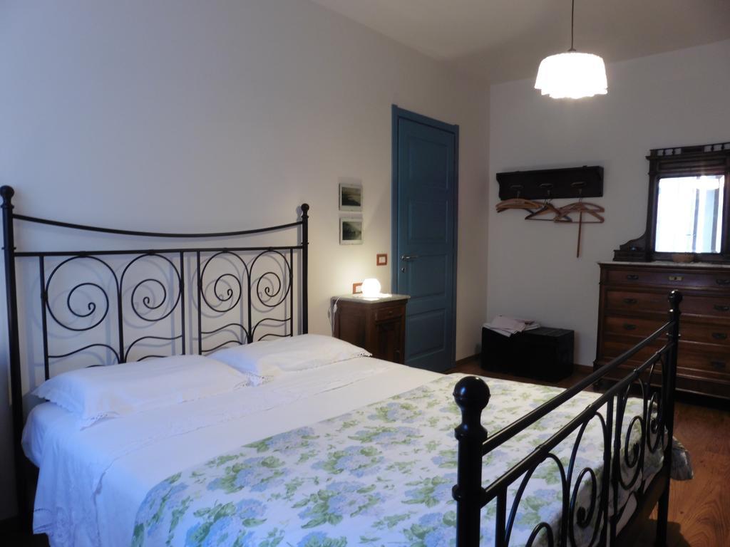 B&B Leon D'Oro Pusiano Phòng bức ảnh
