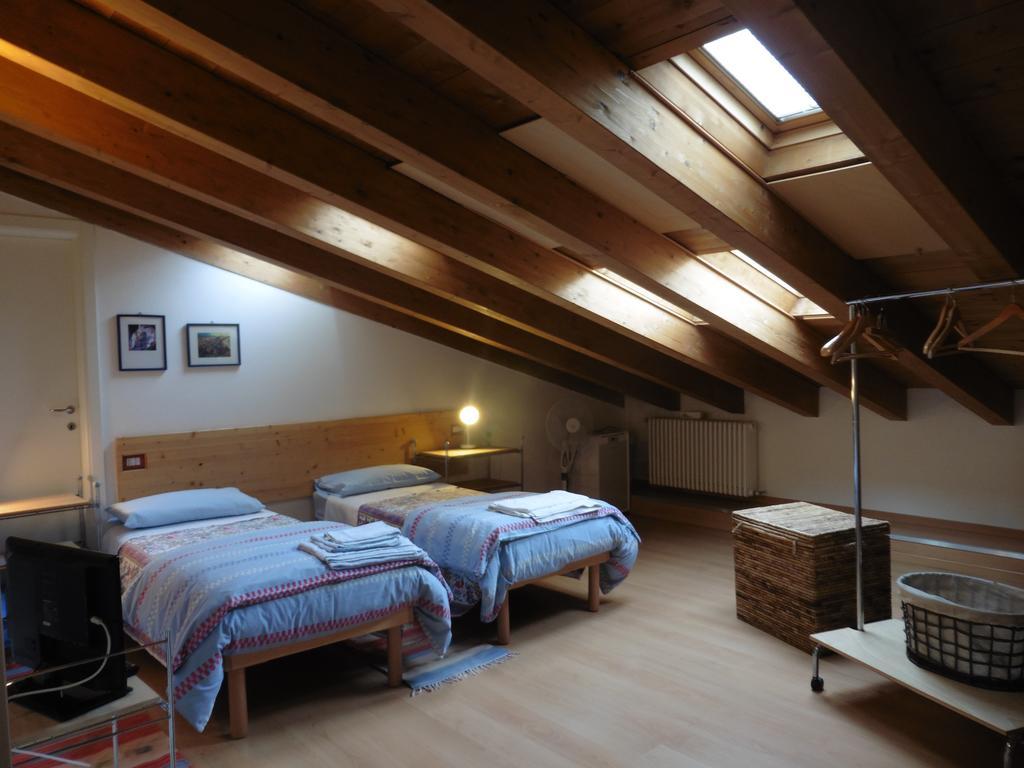 B&B Leon D'Oro Pusiano Phòng bức ảnh